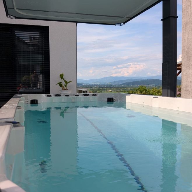 🏗️ Další úspěšná instalace Swim Spa je hotová! 🌊 Právě jsme dokončili montáž luxusní Swim Spa Activity 2 Deep od Passion...